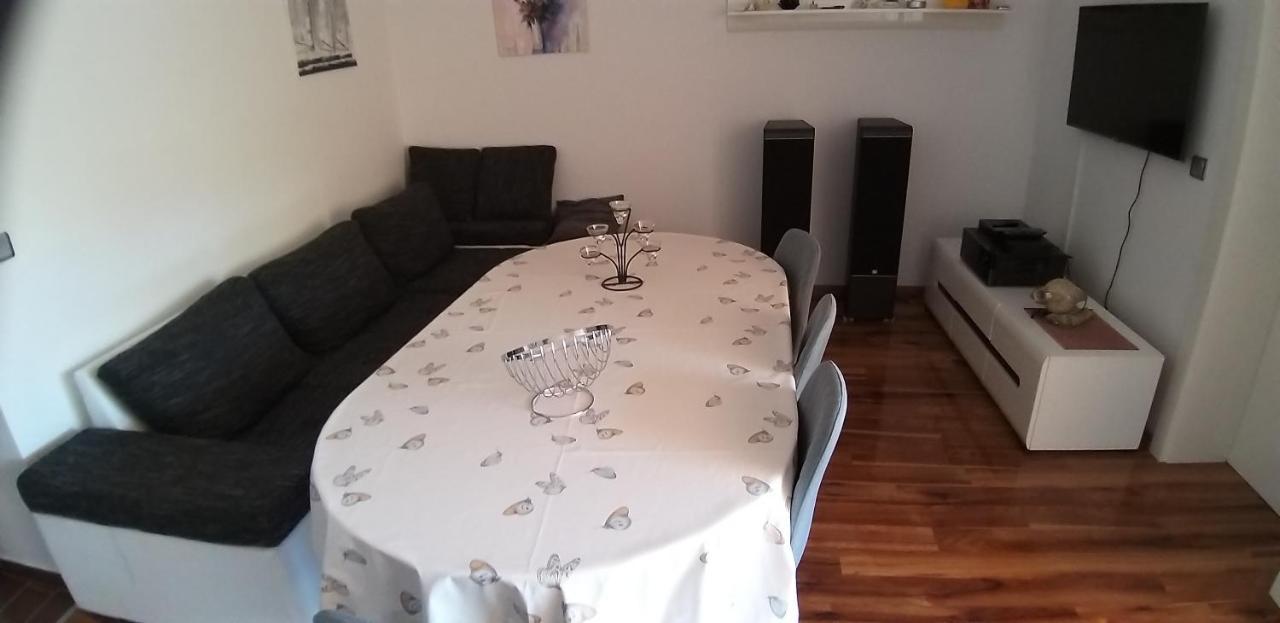 Apartman Slavica Рогозница Экстерьер фото